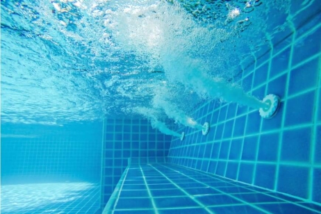 que es mejor piscina de agua salada o dulce